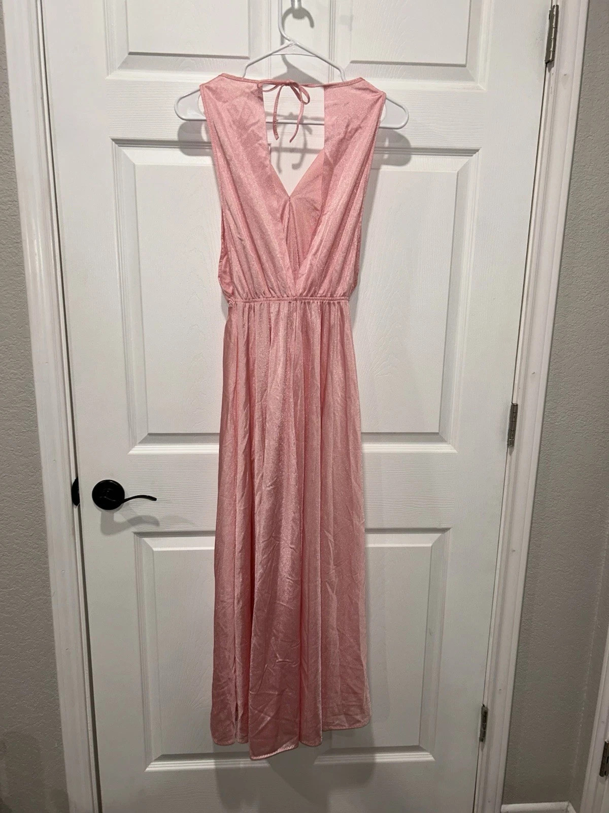 Vintage Dreamwear Lingerie Nightgown, size Medium-Slit to waist and flowing base