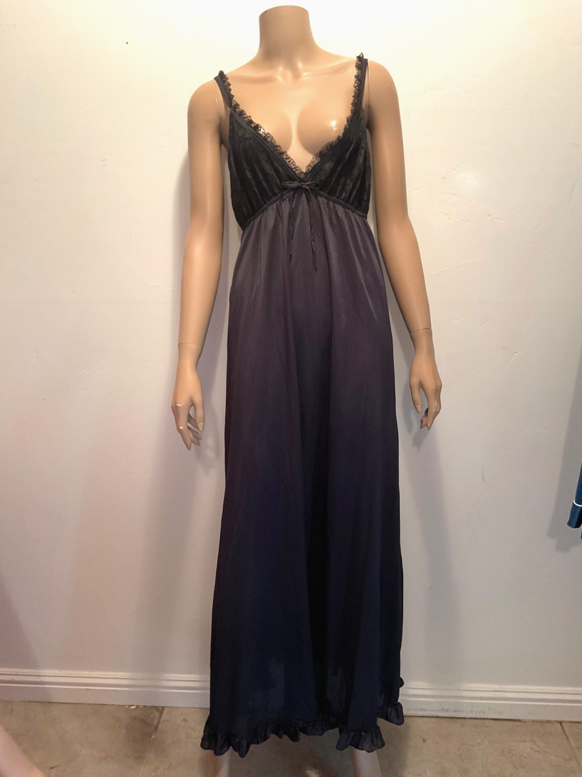 Vtg 1960s Black Silky Nylon Maxi Nightgown Lace Trim Ruffled Hem Large
