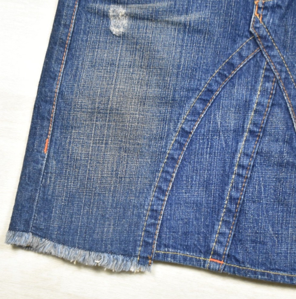 Y2K TRUE RELIGION Joey #18609 Mini Denim Skirt Distressed Flap Pockets 27 VTG