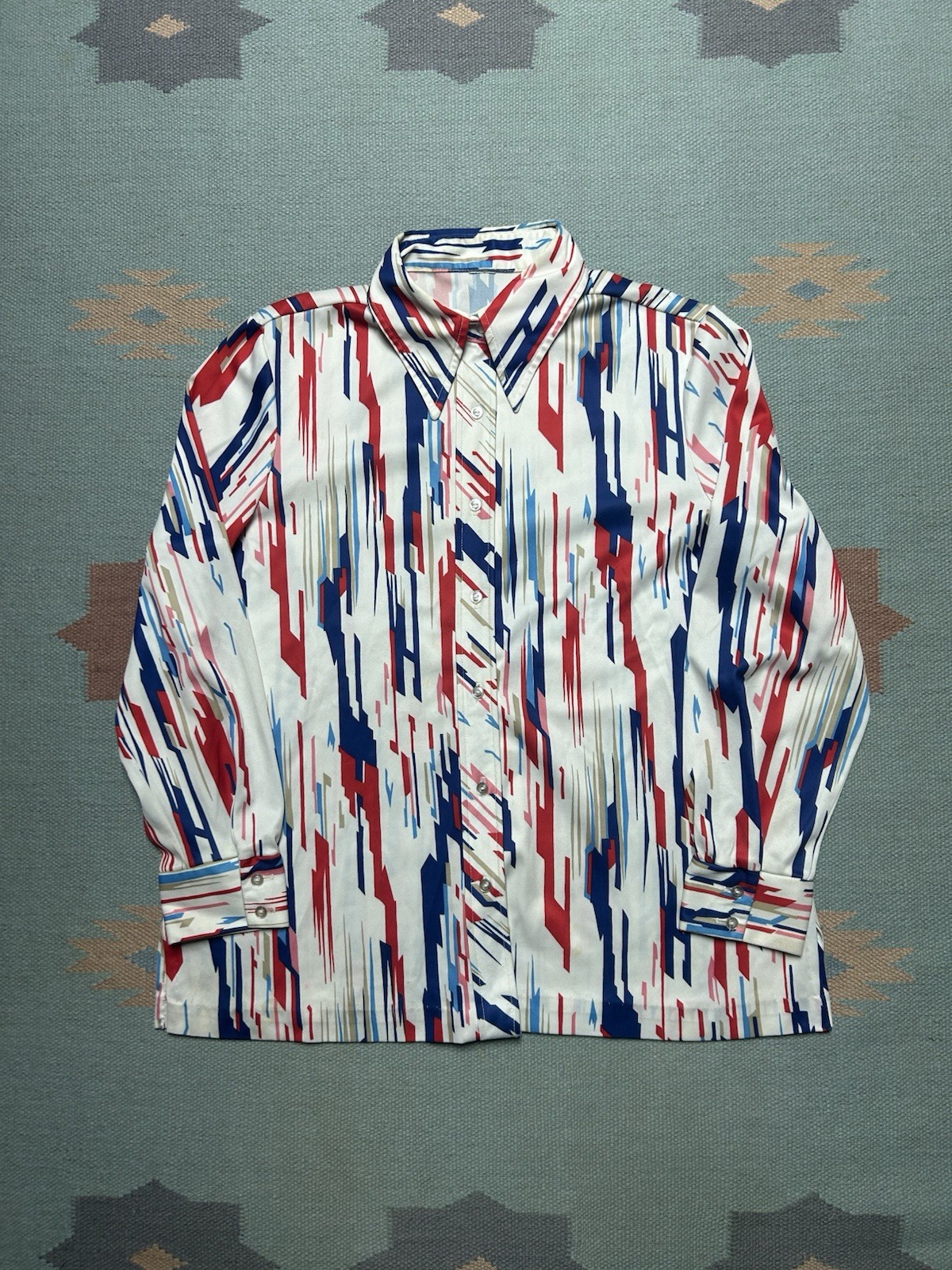Vintage 70s long sleeve button shirt nylon polyester? dagger collar women’s Lg