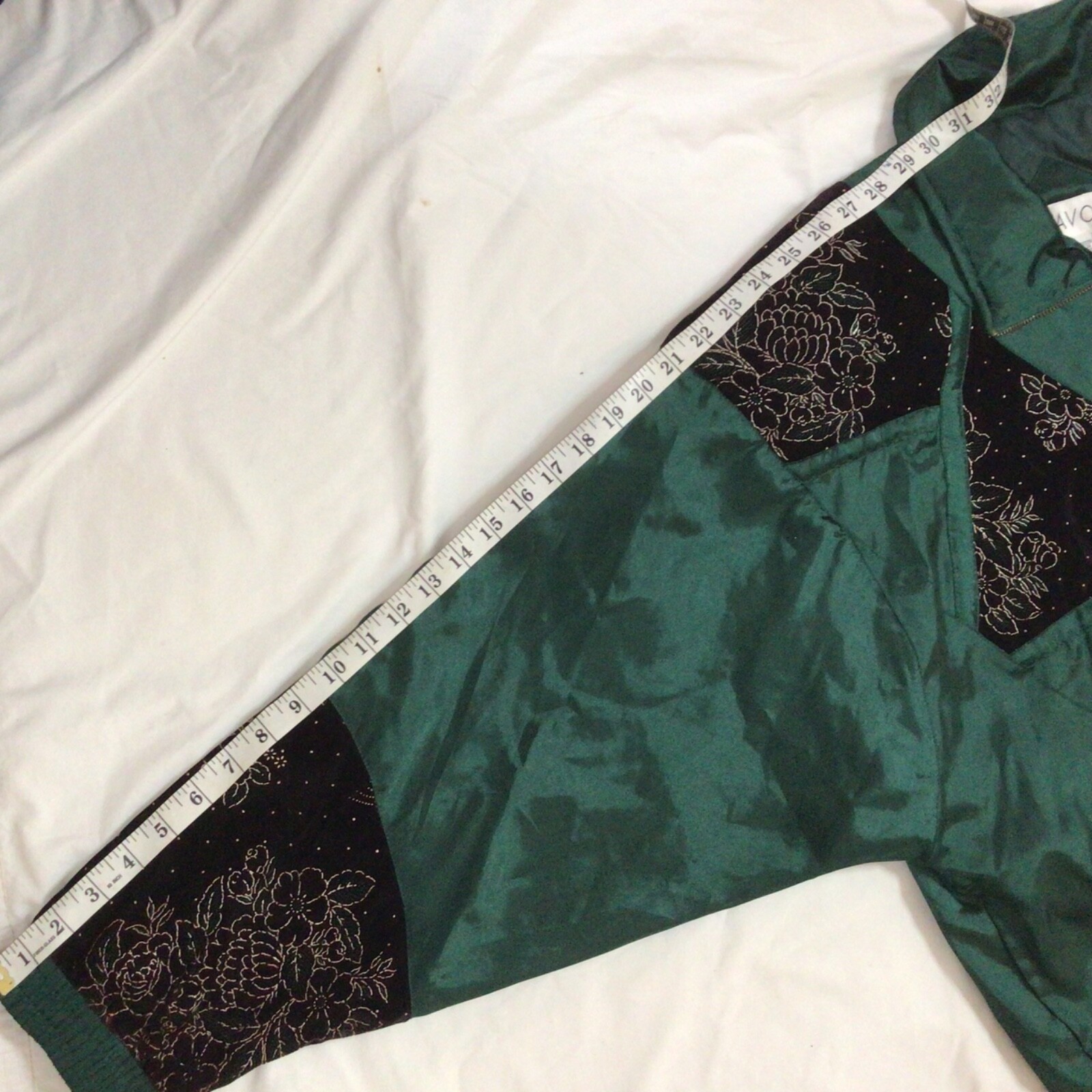 1995 Lavon Shiny Green Velvet Floral Accents Jacket Size XL VTG Shoulder Pads