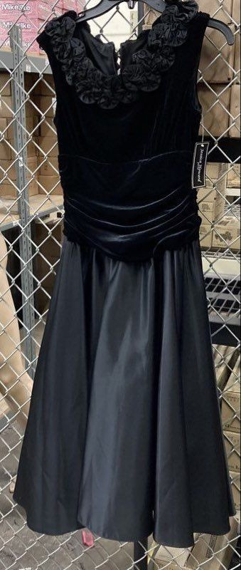 Vintage Y2K Jessica Howard Women’s Black Velvet Rosette Satin Dress NWT Sz 8P