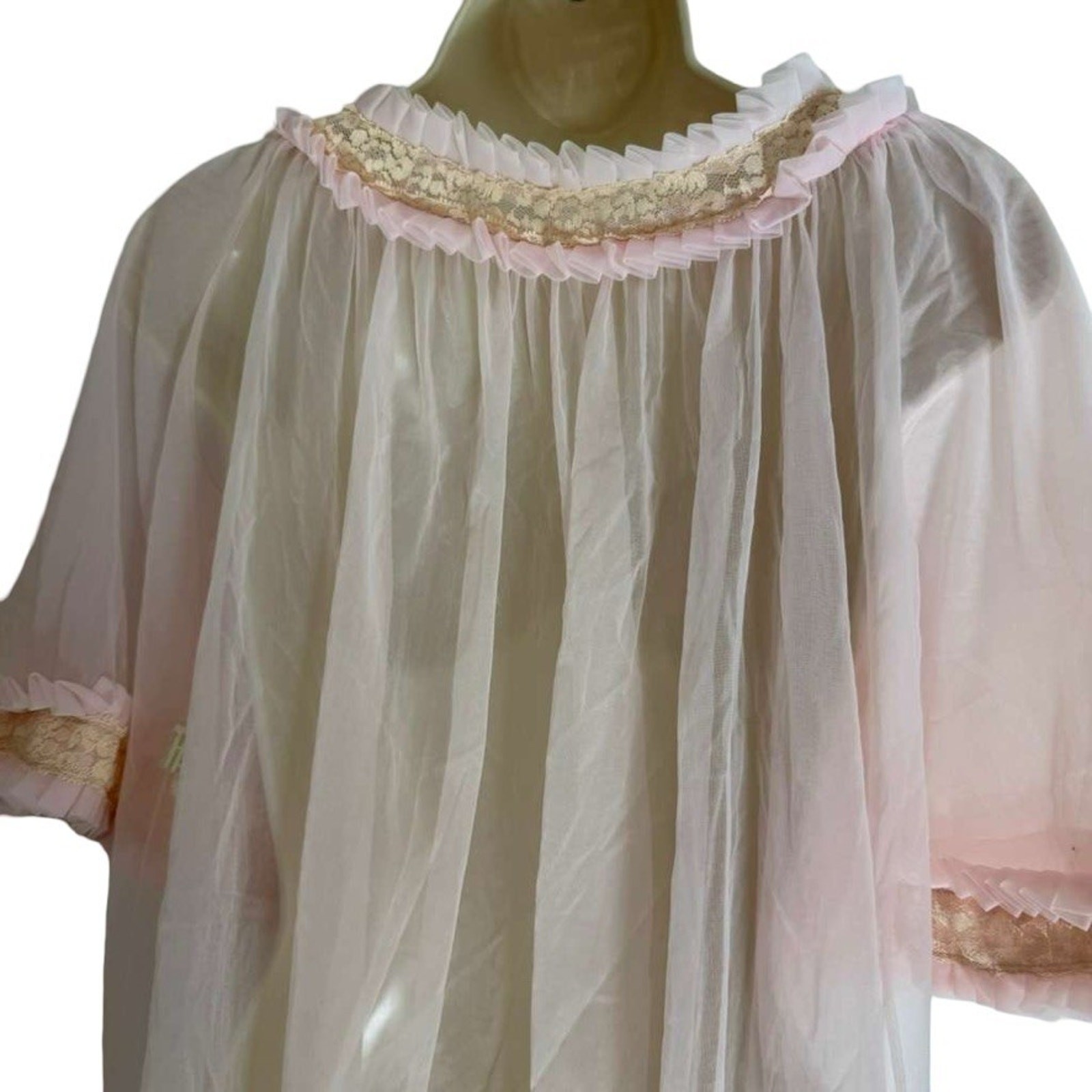 Vintage Unbranded Sheer Pink Lingerie Pleated Ruffle 60s Robe Long Length sz L