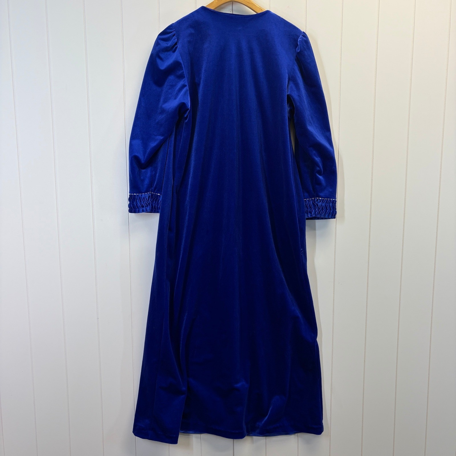 Vintage Appel Velour Housecoat Robe Women Medium Old Hollywood Loungewear Cozy
