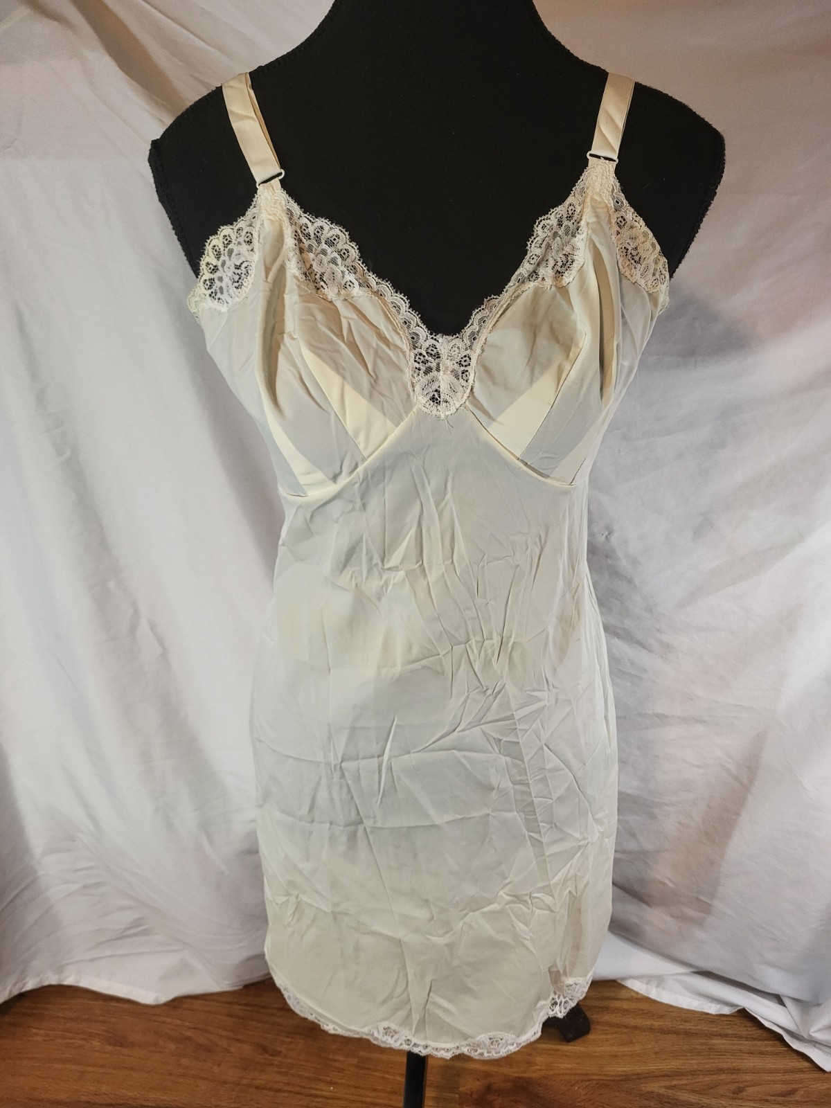 Wonder Maid 34 Full Slip Women White Vintage Nylon Lace Trim 2511