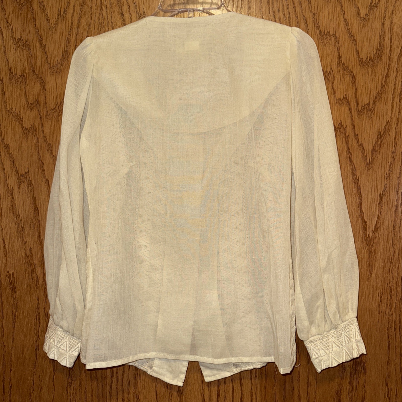 Vintage 70s Alice Of California Sheer Ivory Boho Blouse Cuffs Milkmaid Core XS/S