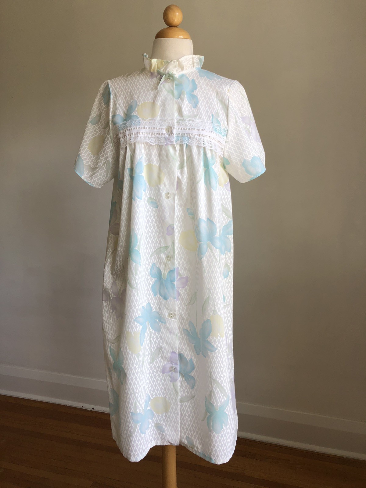 GORGEOUS VTG NWOT NIGHT TIME CREATIONS Floral & Lace Nightgown Duster SZ S