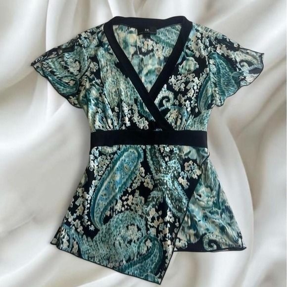 IZ Byer teal asymmetrical graphic babydoll tie back top y2k vintage fairy boho