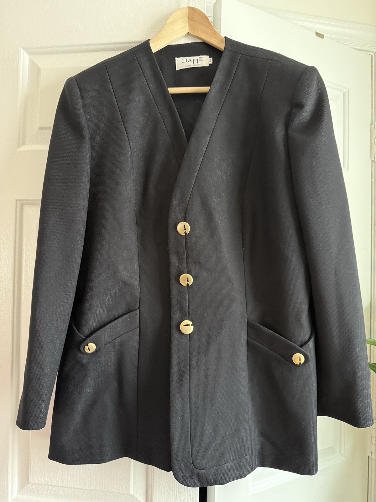 Vintage Dame Black Wool & Silk Blazer with Gold accents sz L-XL/EU 44