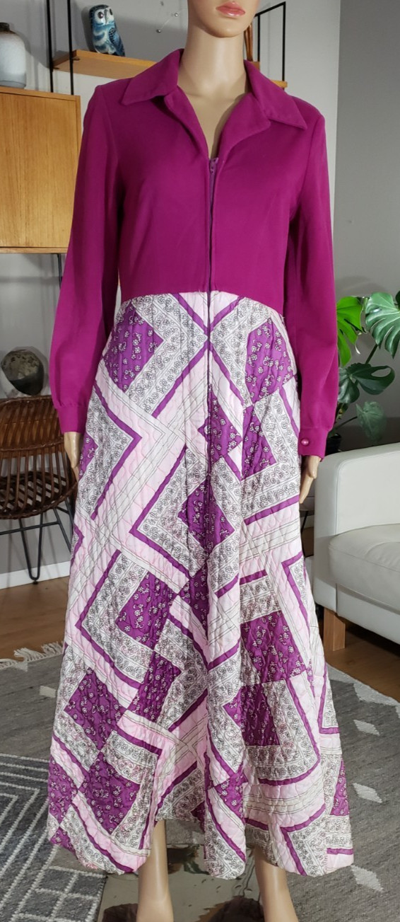 Vintage Evelyn Pearson Lounge Dress Quilted Robe Paisley 60s 70s