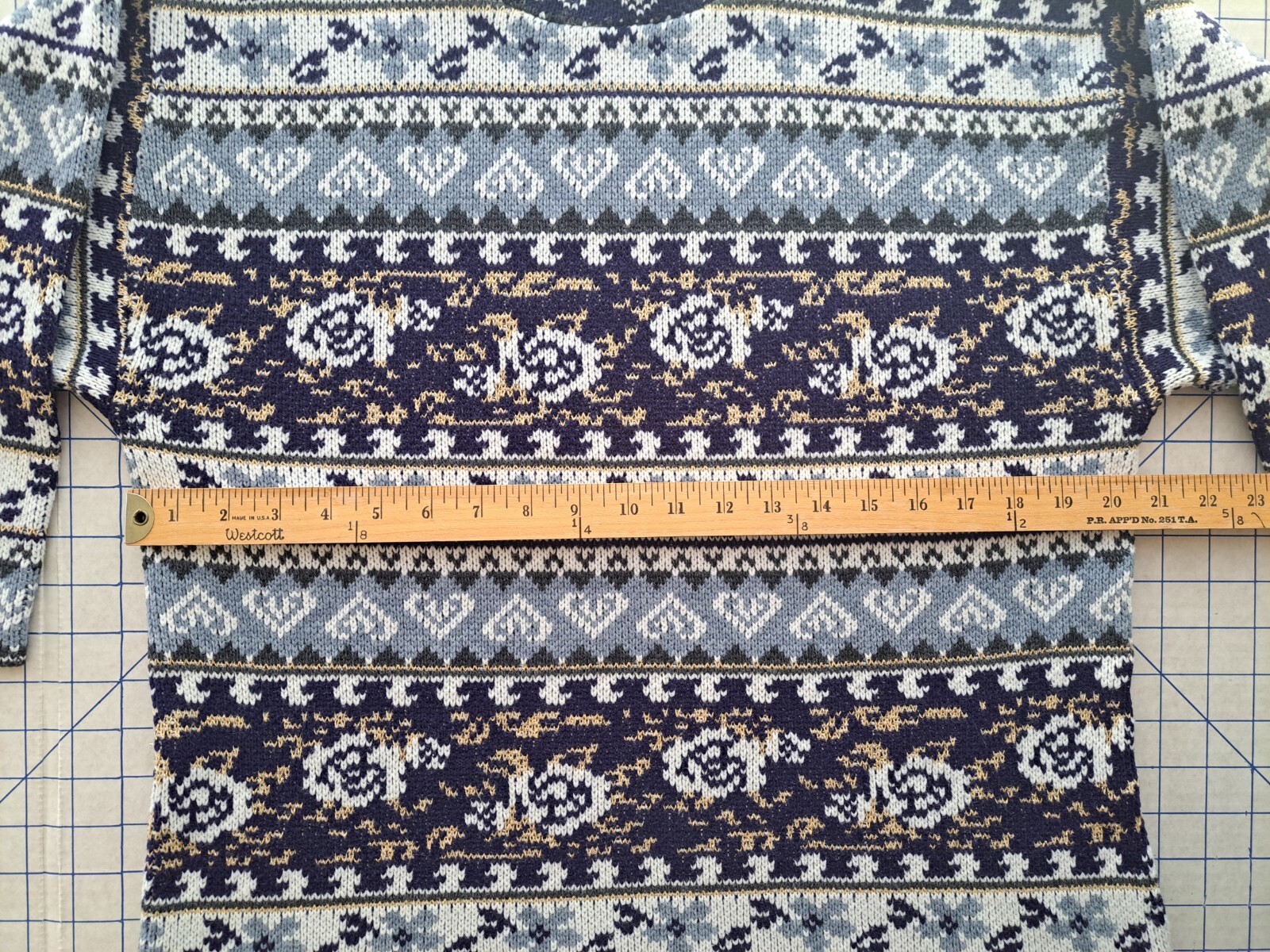 Vintage 90s Women’s Sweater Arielle Gray Gold Navy Size Medium USA MADE BIN03