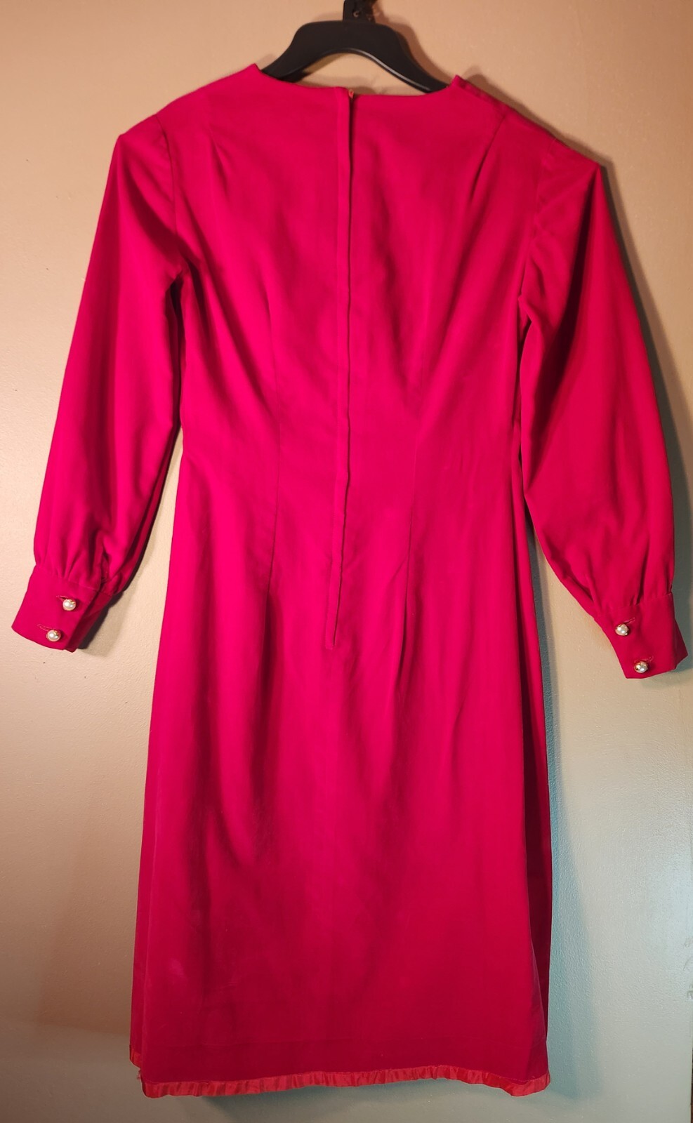 Vintage Red Velvet Dress Pearl Button Cuffs Prom Graduation Party Senior Photos