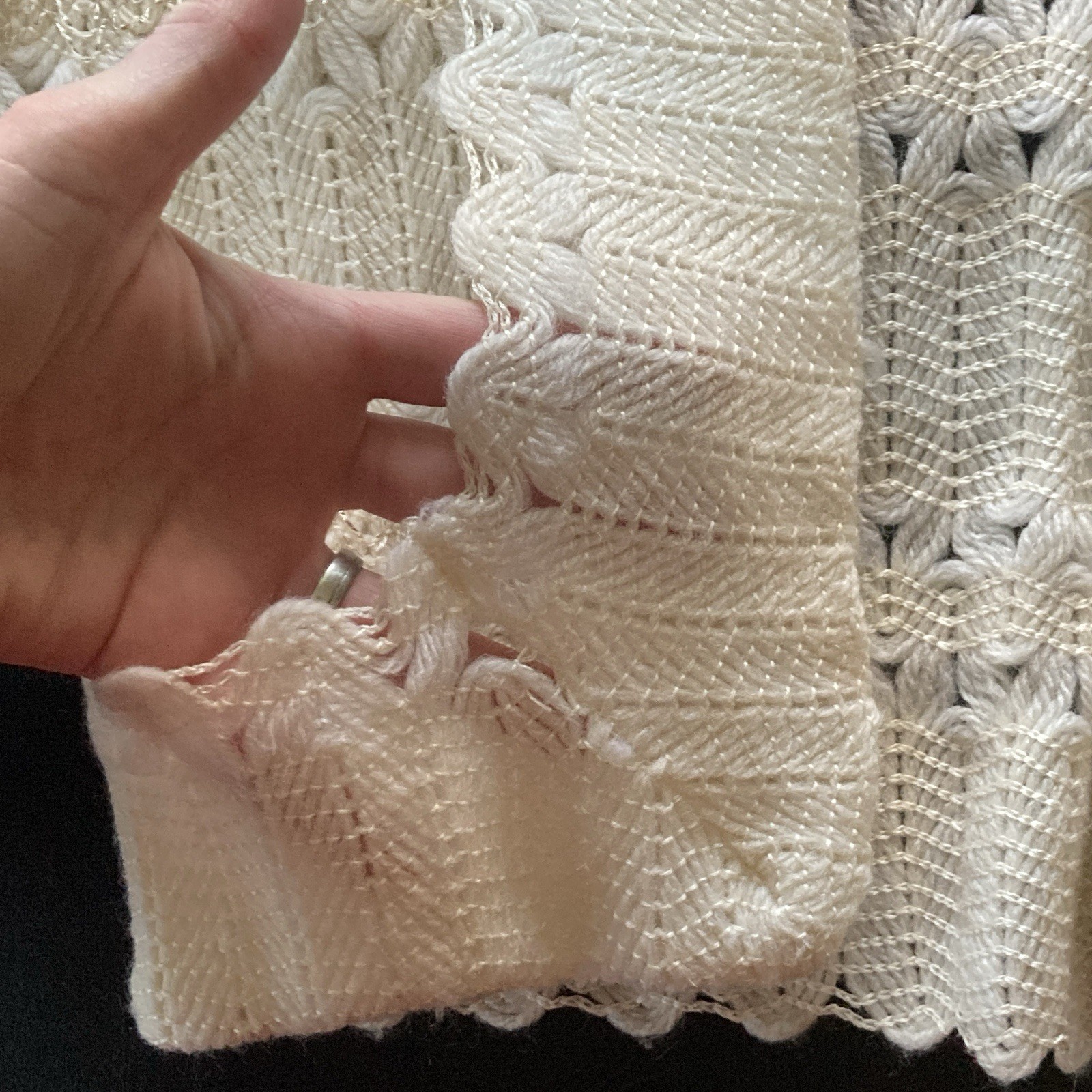 Vintage 40s 50s Ivory Crocheted Shrug Sweater Cardigan Bolero Scallop Womens
