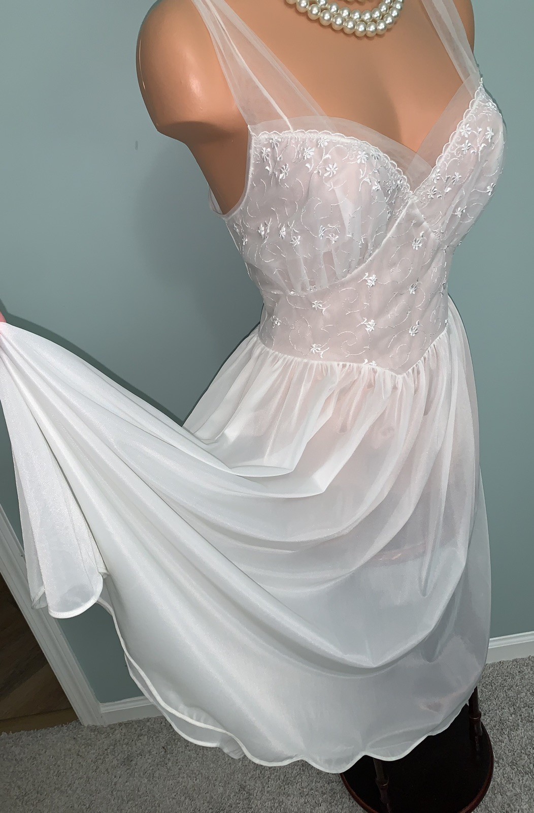 Vtg SHEER Chiffon & Nylon Vanity Fair Nightgown 36 Bridal Lingerie Embroidered