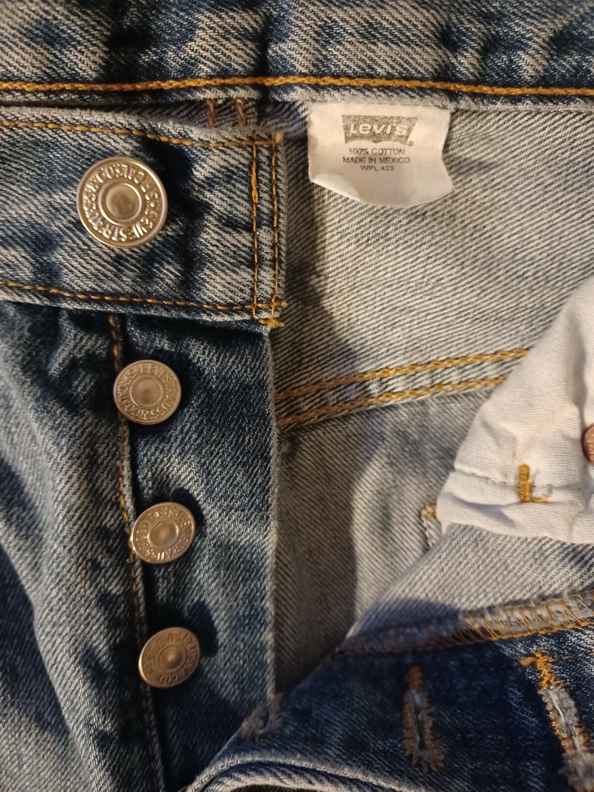 VTG 90s LEVI’S 501XX Jeans Size 31 x 31.5 baby blue super nice 00501-0193
