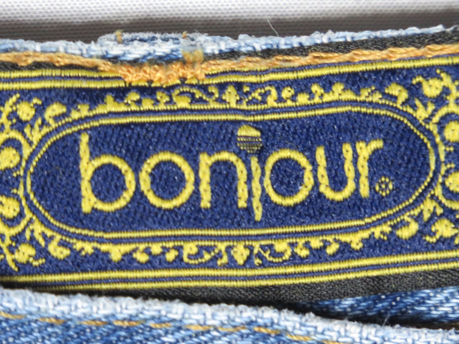 BONJOUR 18 AVG MED BLUE JEANS VINTAGE USA MADE MOM SUPER RELAX 100% COTTON DENIM