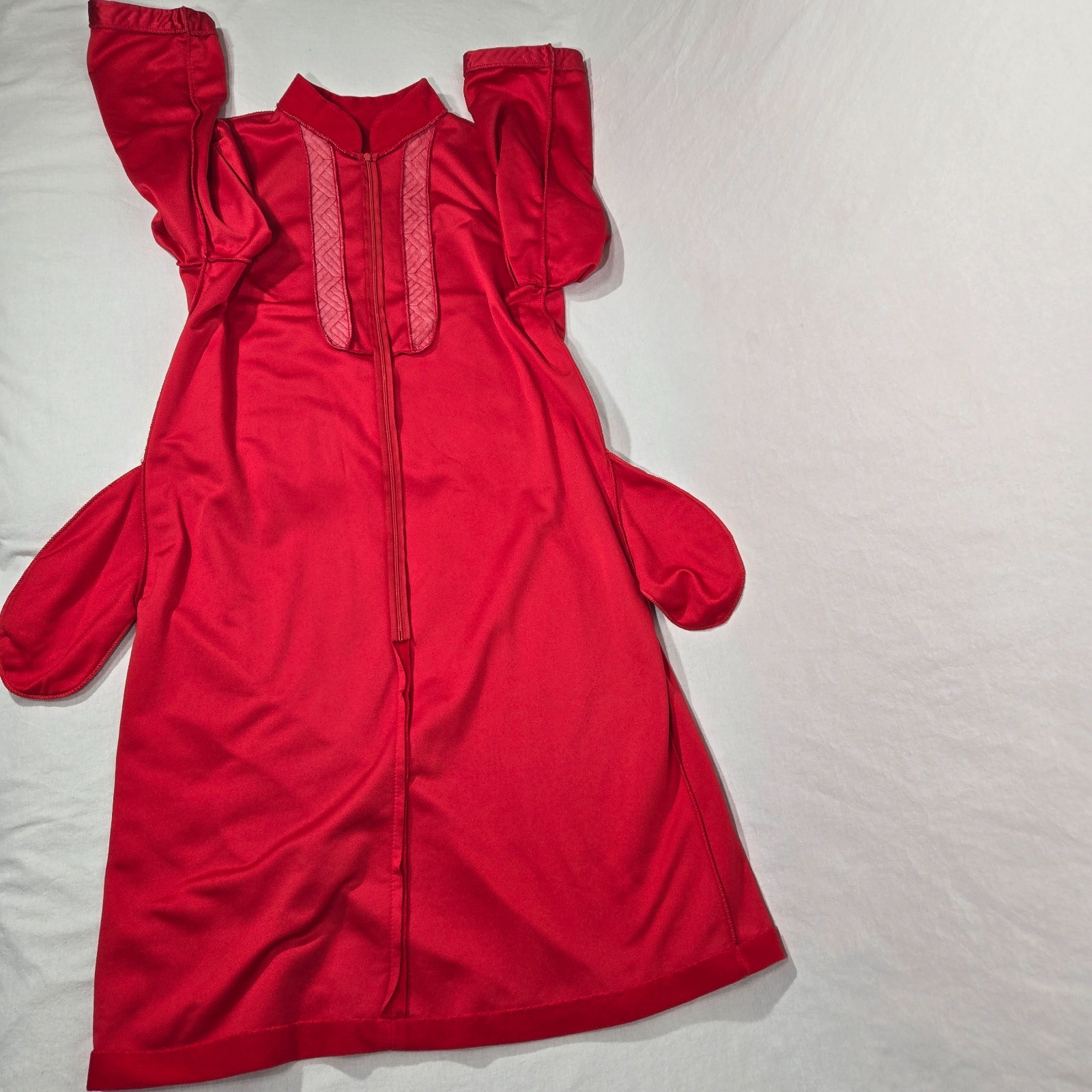 U.S.A. Vintage VANITY FAIR Red VELVET Satin Trim Mid-Length House Dress Size S.