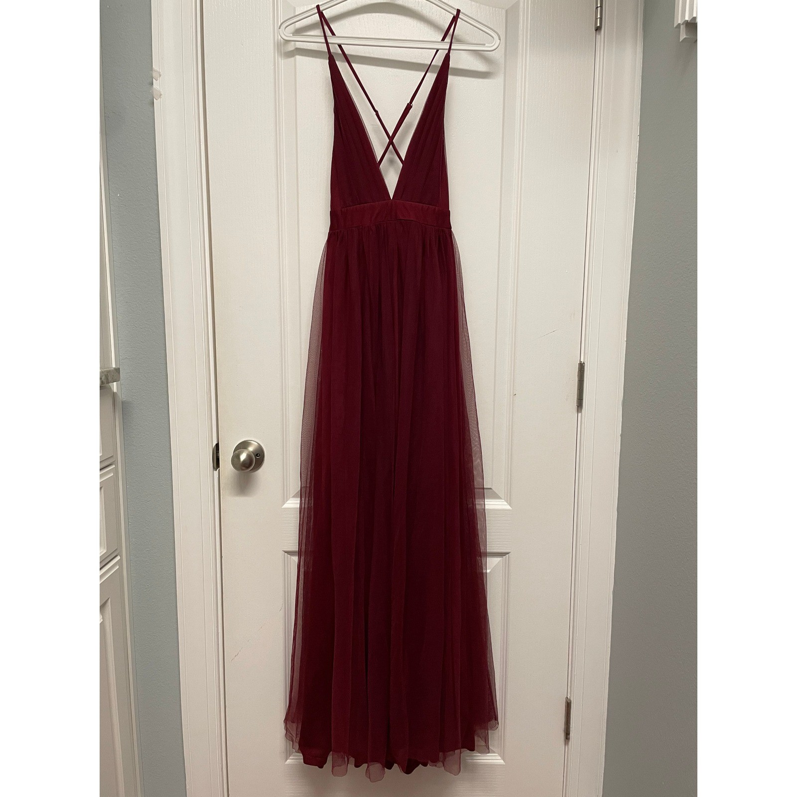 Luxxel Maroon Dark Red Deep V-Neck Spaghetti Formal Dress Size Small