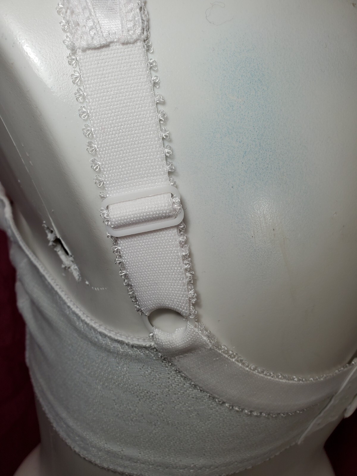 Playtex Silky Satin Bra Women’s Size 38D White Lace Sexy Sissy Pin-up Y2K