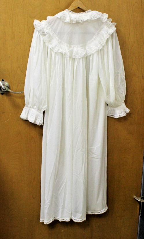Vintage Nylon Babydoll Peignoir Robe White Lace, Small, San Souci, Pinup Trad.
