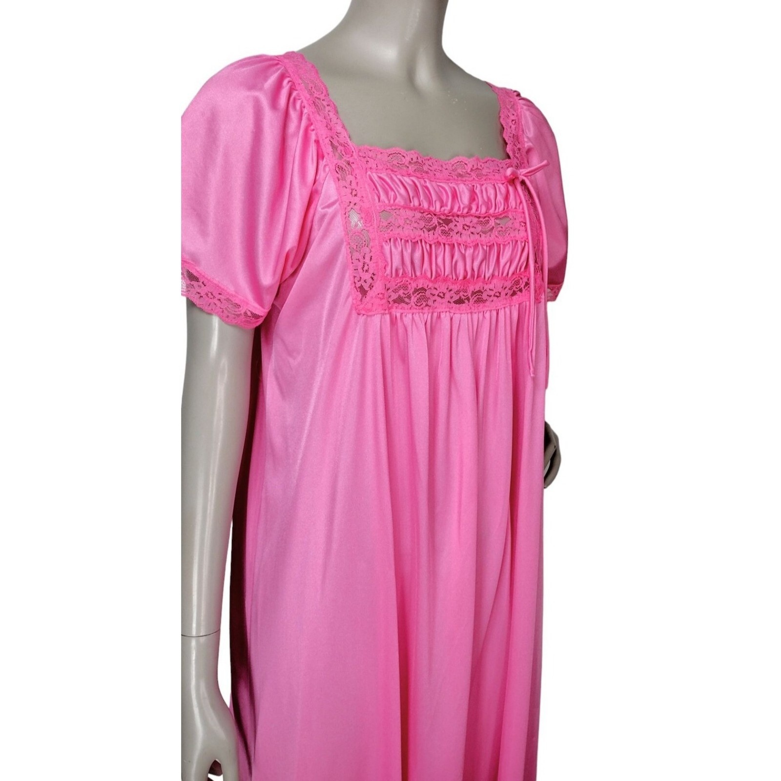Rikki New York 70s Vintage Pink Nylon Smocked Lace Trim Sweeping Nightgown