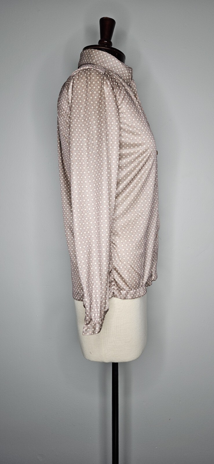 Vintage 1970s Higbee Co. Brown Polka Dotted Blouse In Red And Blue Size Large