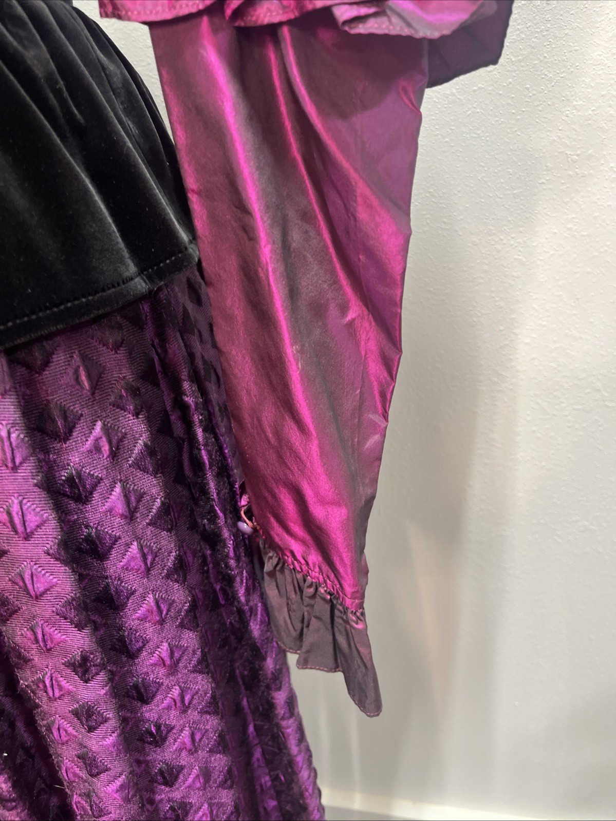 VTG YVES SAINT LAURENT 2pc Skirt and Top Blk/Purple Velvet/Taffeta/Wool/Silk 38