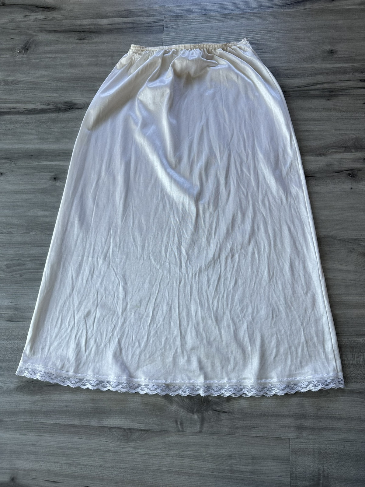 Warners Half Slip Lace Trim Perfect Measure White Nylon 55300 Sz M USA Vintage