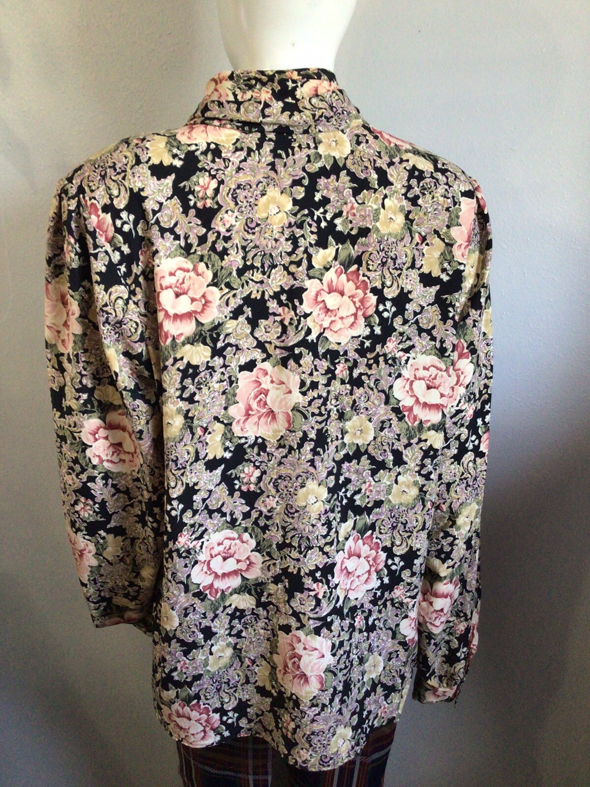 Vintage 70’s 80’s Bow Tie Neck Floral Button Front Secretary Style Blouse Sz 14