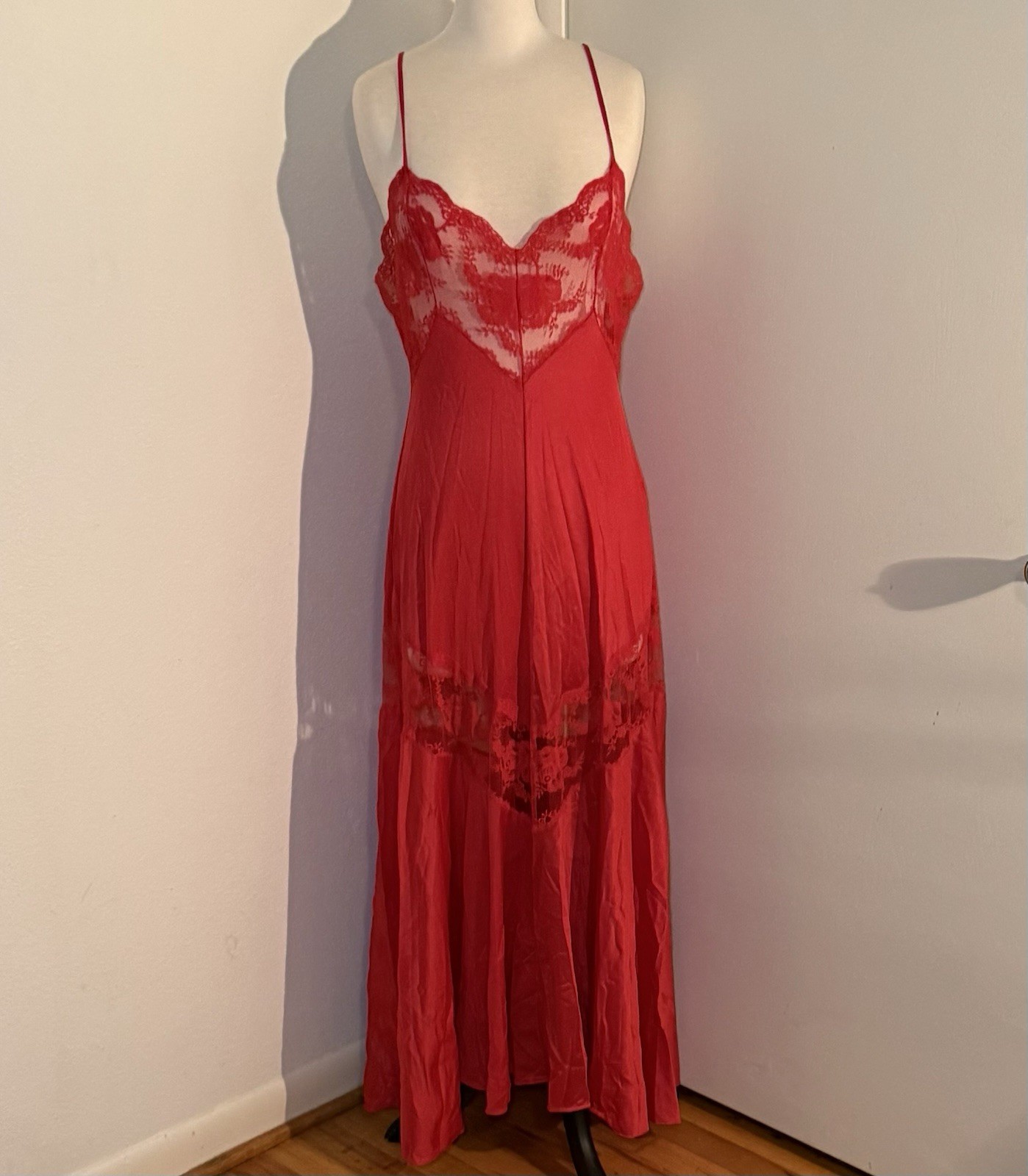 VTG 80’s Red Satin Nylon & Lace Nightgown Maxi Full Sweep Flare Thin Strap MED
