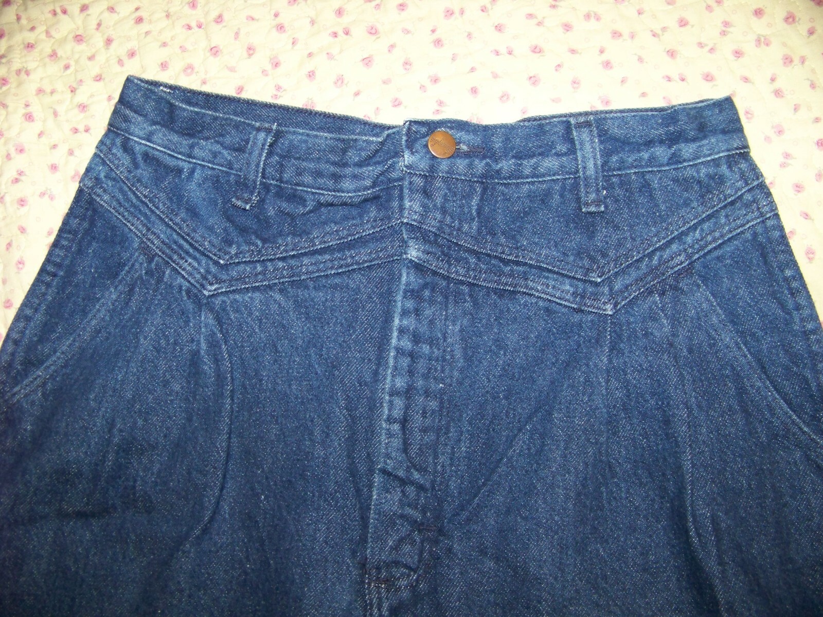 Women’s Vintage Wrangler Jeans – FF307PW – Size 15/16 x 34 (31″ Waist)