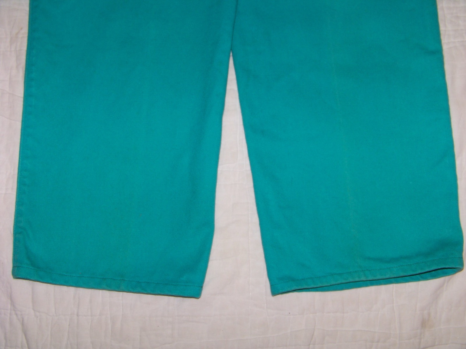 Vintage Wrangler Pleated Front Jeans – NA687AA – Size 17 x 30 (Altered Inseam)