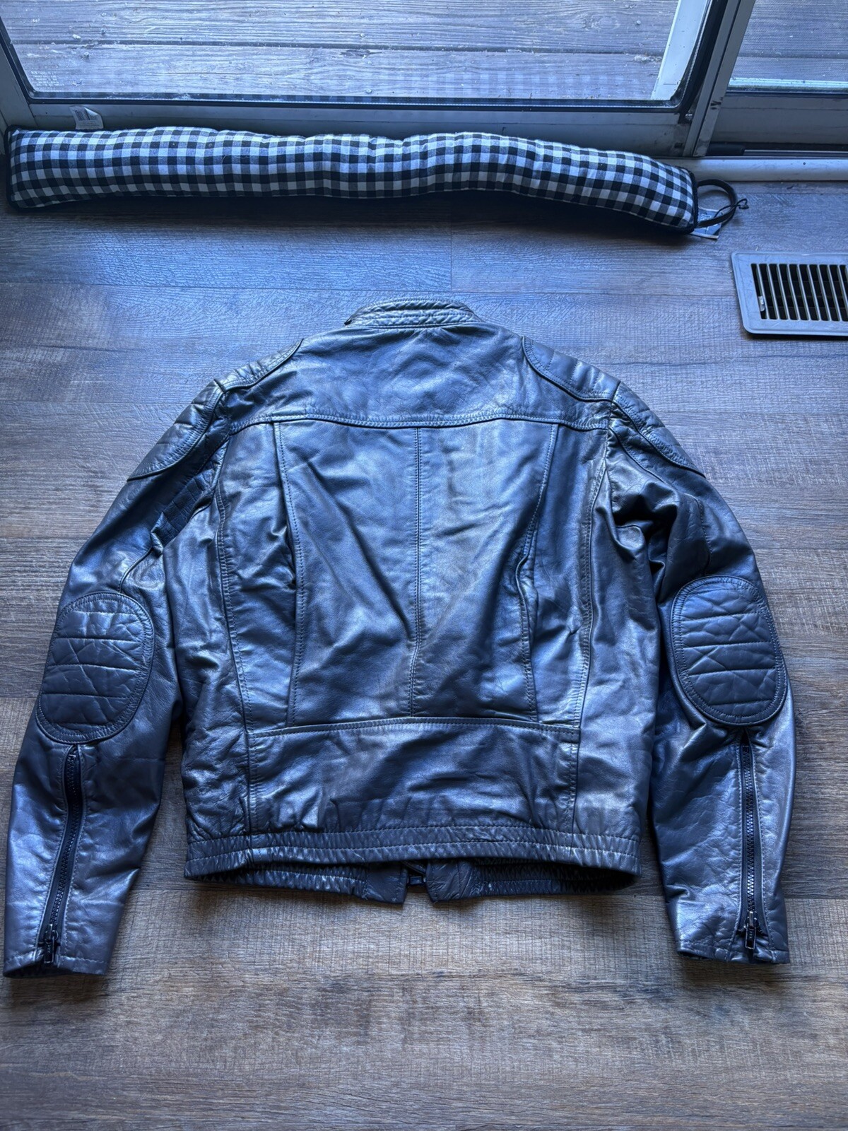 Vintage Brooks Sportswear Black Leather Sherpa Lined MOTORCYCLE JACKET 40 Padded