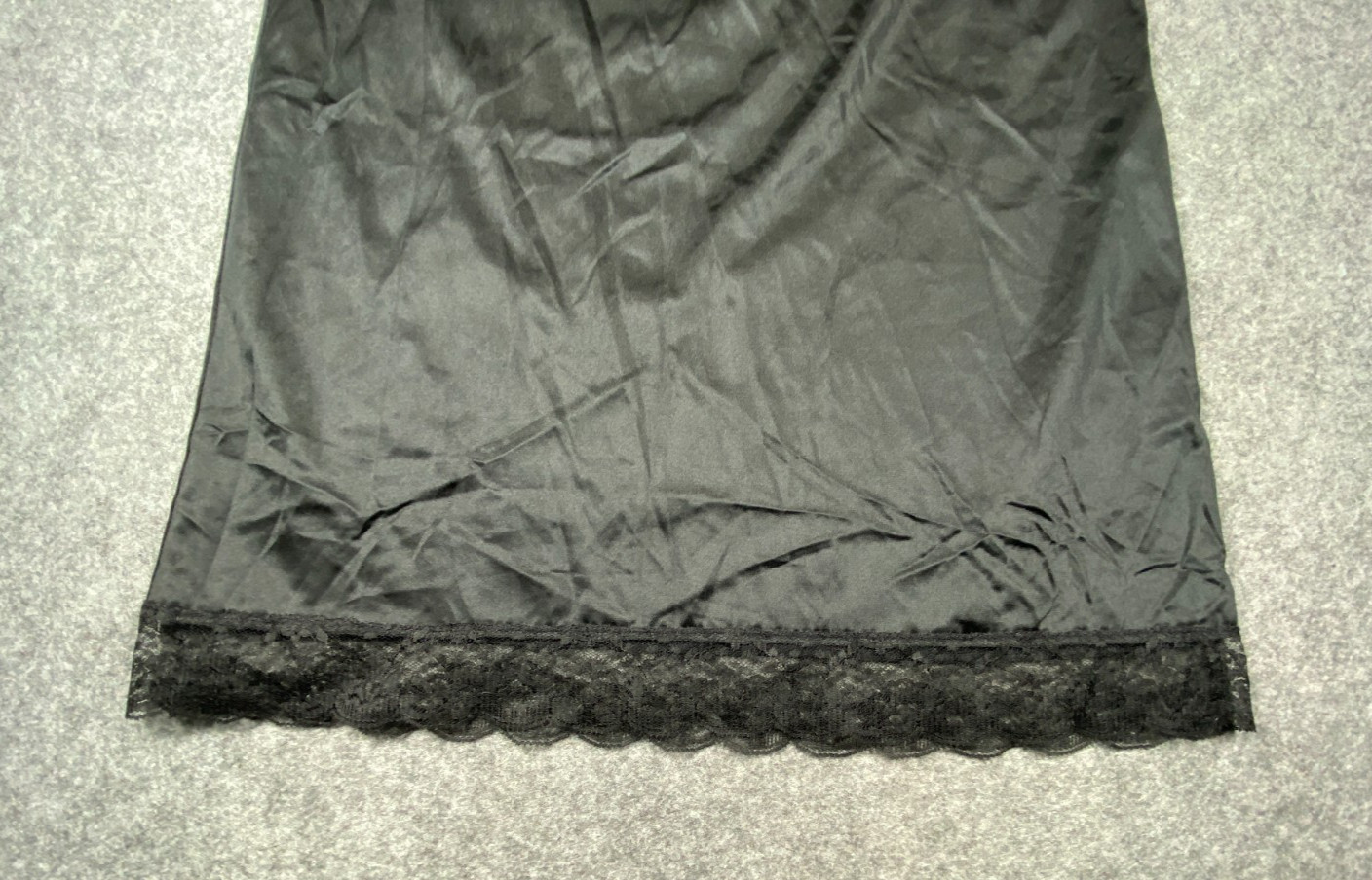 Vintage Kaydette Womens Slip Skirt Black Large 30/32 Satin Lace Trim Lingerie