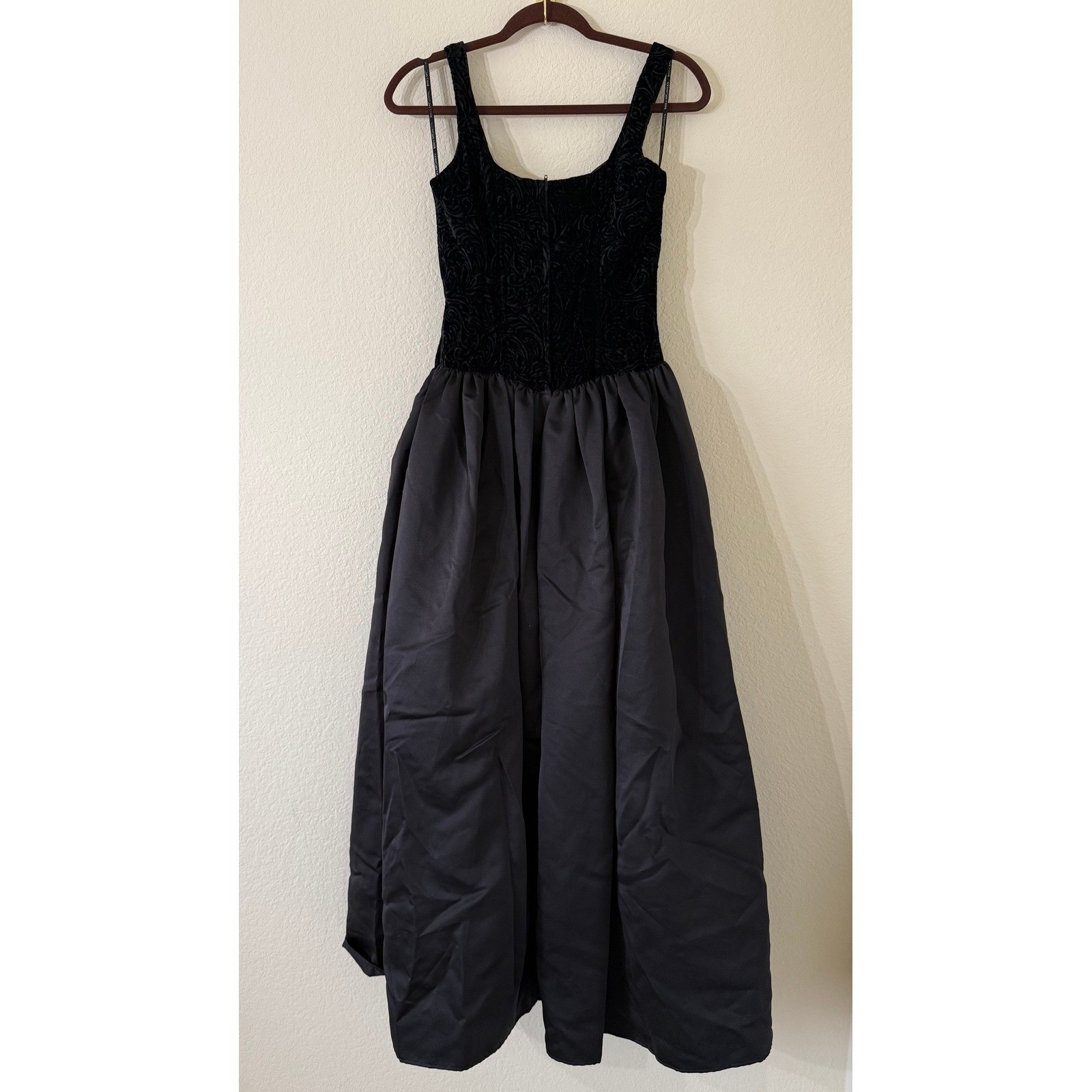 Scott McClintock Vintage Black Velvet Embossed Satin Ballgown Dress 6 Whimsigoth