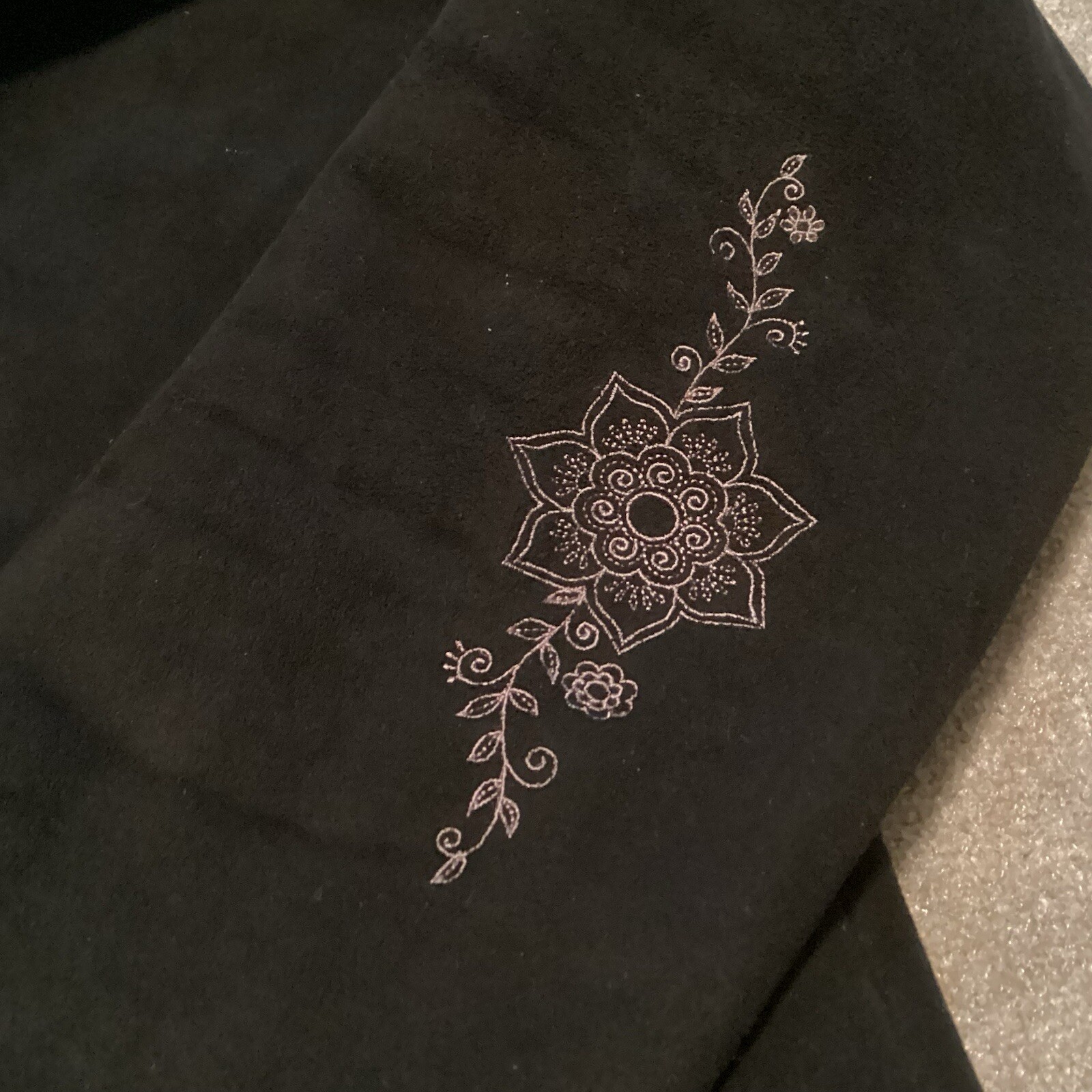 LL Bean Womens Y2K Faux Suede Sherpa Embroidered Floral Detail Medium VTG
