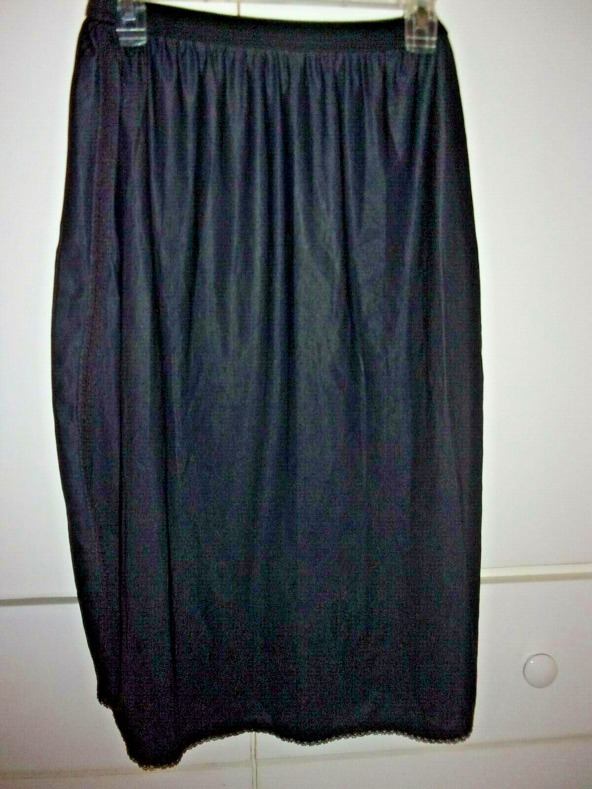 Vintage Dutchmaid black half slip side lace accents & slits XL