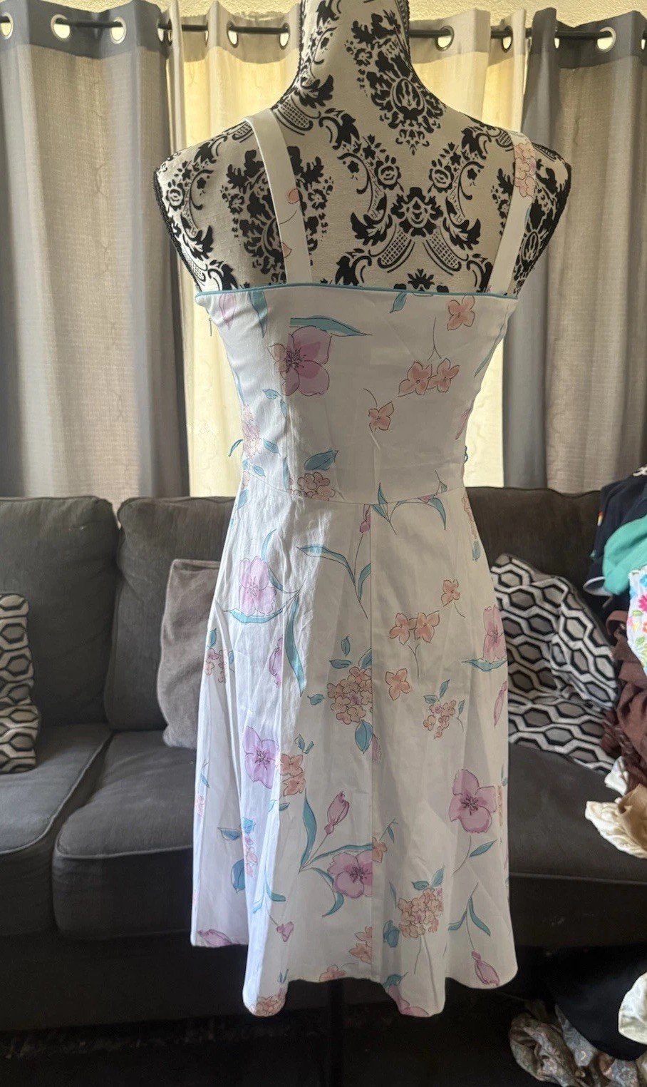 K & Company Midi Dress Women’s Size 6 White Floral Sleeveless