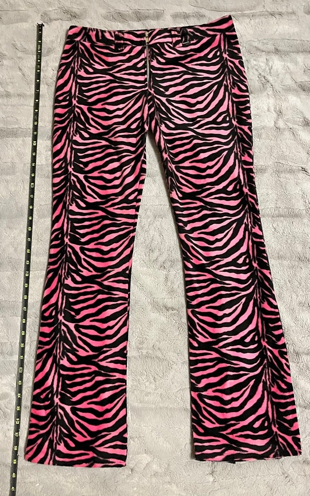 Y2K Vintage Serious Pink Zebra Print Fuzzy pants SZ 5
