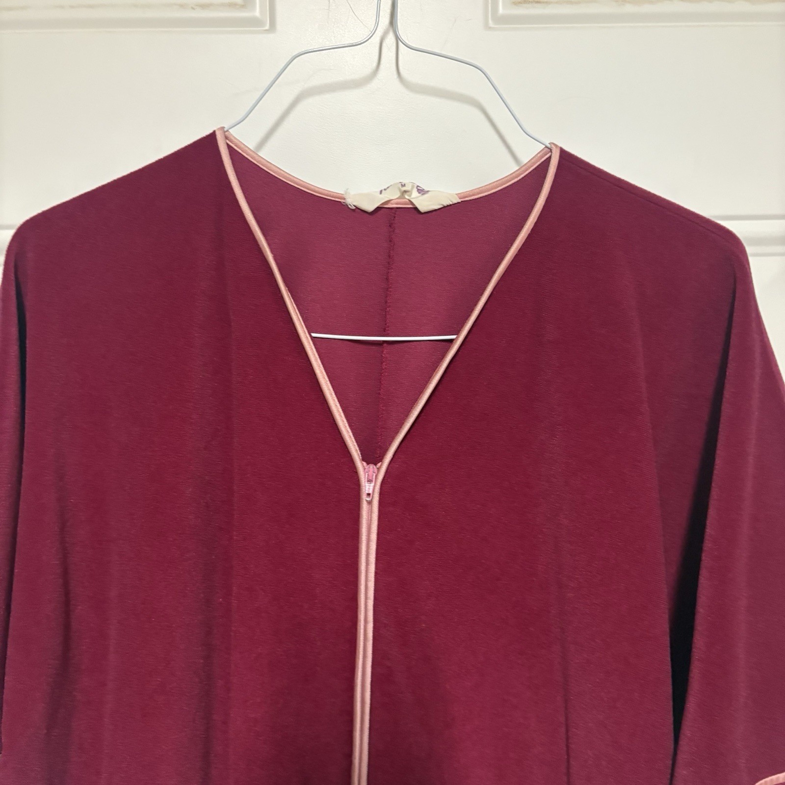 VTG Vanity Fair Housecoat Robe Zip Front Velour Cinched Waist Raspberry Sz M