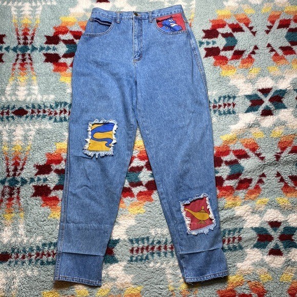 Vintage 90s Aladdin patched baggy jeans true vintage 28” waist Donnkenny