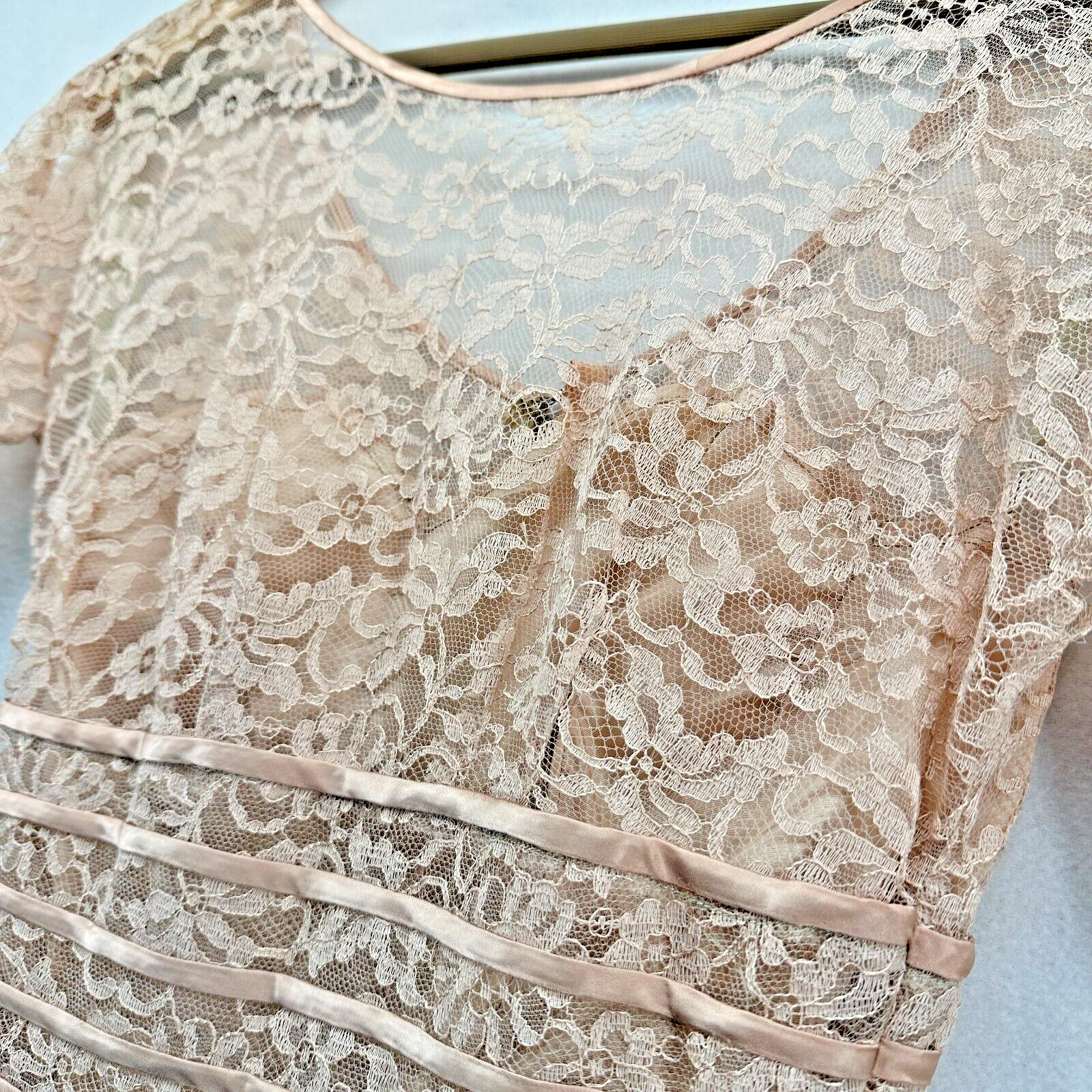 1950s Lace Dress Vintage Cocktail A Line 3/4 Sleeve Satin Lined Beige Nude Blush