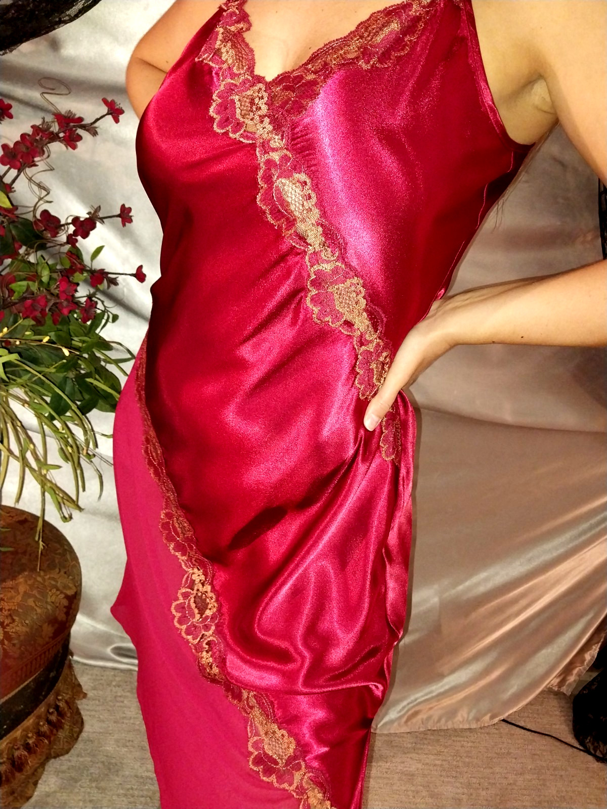 VTG SATIN SHINY LUX GOLD LACE GARNET SHEER CHIFFON HEM NEGLIGEE NIGHTGOWN NEW M