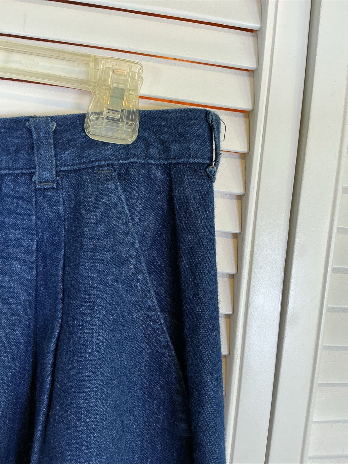 Vintage Levis Womens 29” Waist Denim Jean Skirt Size 14 Blue A Line Pleated USA