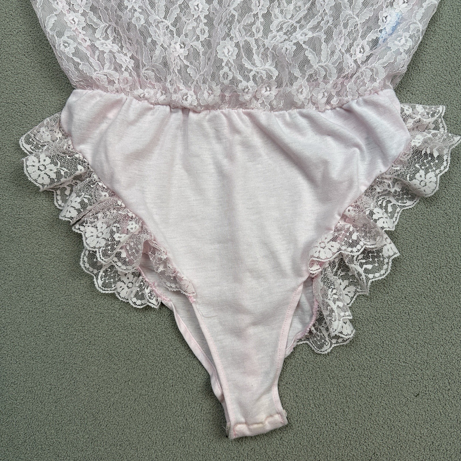 Vtg 90s Dreamwear Pink Lace Satin Teddy High Cut Snap Bottom USA M Lingerie