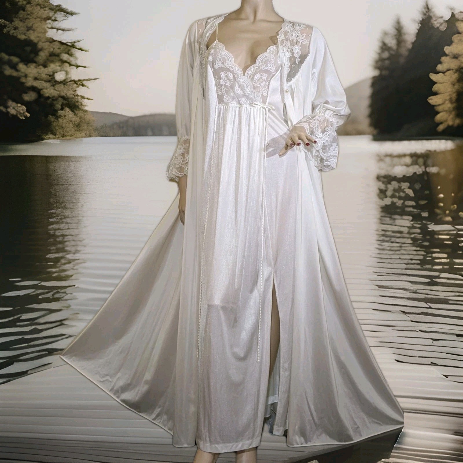 Vintage Olga Ruffle Lace Peignoir Robe & Lingerie Dress Nightgown Blended Set M