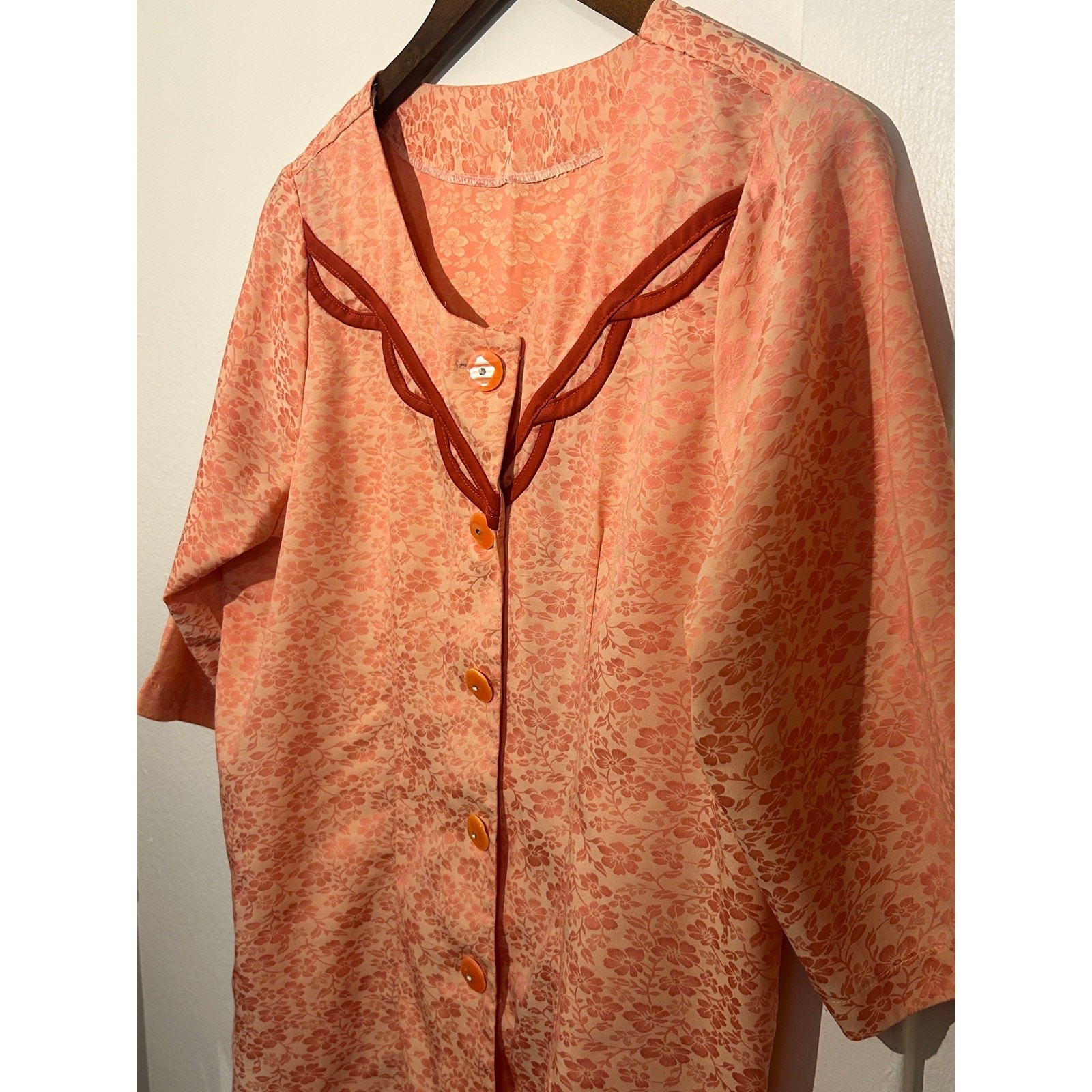 Vintage 1960s 1970s Coral Peach Brocade Blouse Shirt Western Contrast Trim Mod
