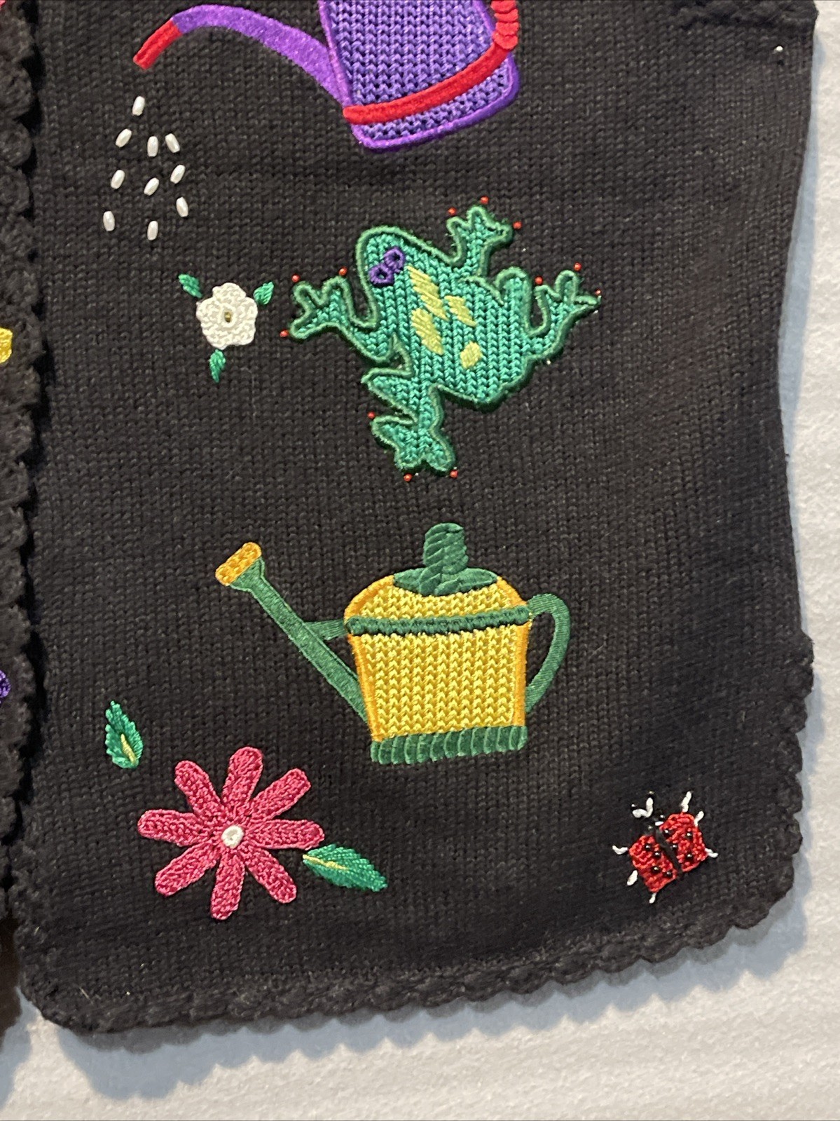 1980s Mandal Bay Womens M Gardening Sweater Vest Black Novelty GrandmaCore Vtg