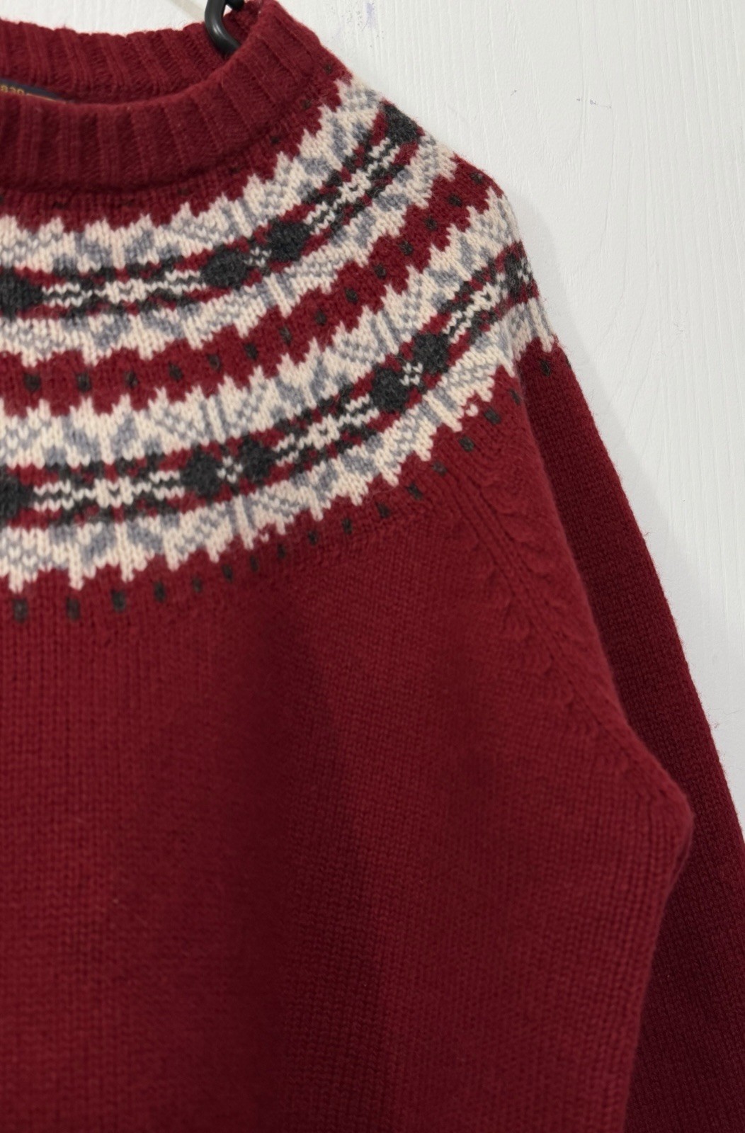Vintage Woolrich Fair Isle Ruby Red Knit Sweater 100% Lambs Wool Size XL