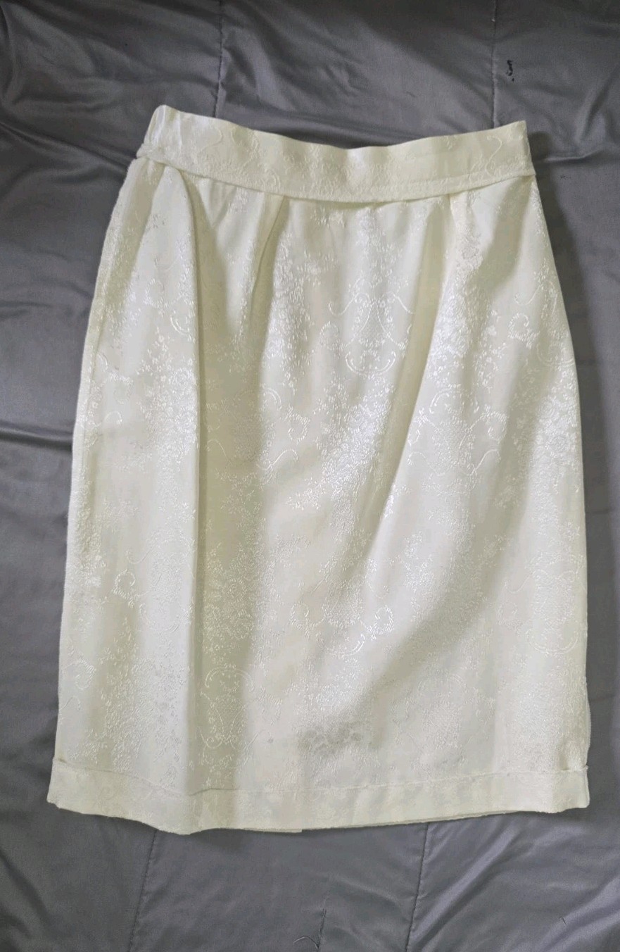 Vintage 1980s Nah Nah Petite Brocade Skirt Suit Ivory Bridal Cottage core
